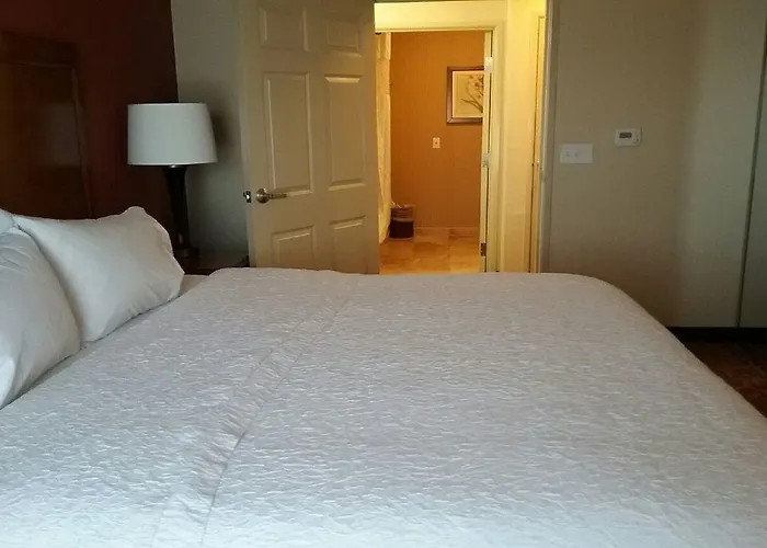 Hampton & Tucson Mall Casas Adobes