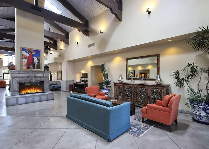 Hampton & Tucson Mall Hotel Casas Adobes