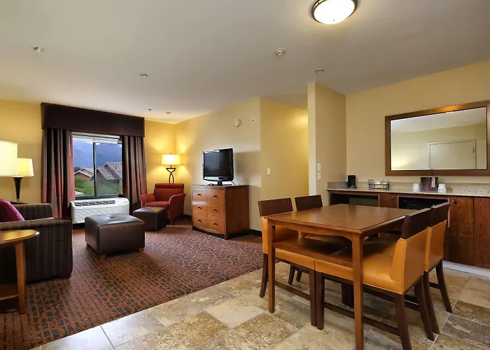 Hampton & Tucson Mall Hotel Casas Adobes