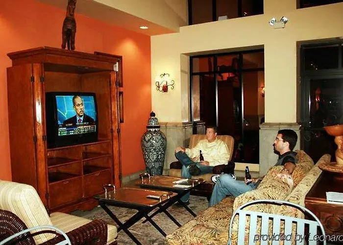 Hampton & Tucson Mall Casas Adobes