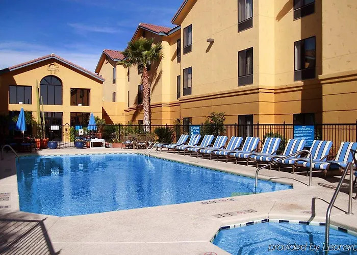 Hampton & Tucson Mall 3* Casas Adobes
