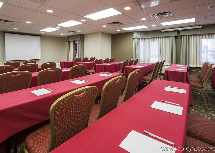 Hampton & Tucson Mall 3* Casas Adobes