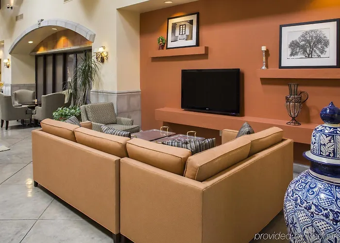 Hampton & Tucson Mall 3* Casas Adobes