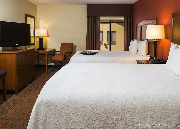 Hotel Hampton & Tucson Mall